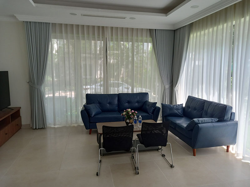 New 4 bedrooms villa to rent in ecopark, park river 4