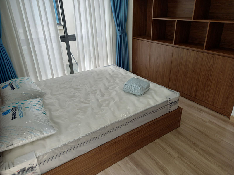 New 4 bedrooms villa to rent in ecopark, park river 9