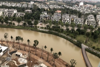 Bán căn hộ 3 ngủ, ban công Đông Nam view hồ chung cư Aquabay,Ecopark chỉ còn 3.2 tỷ bao phí