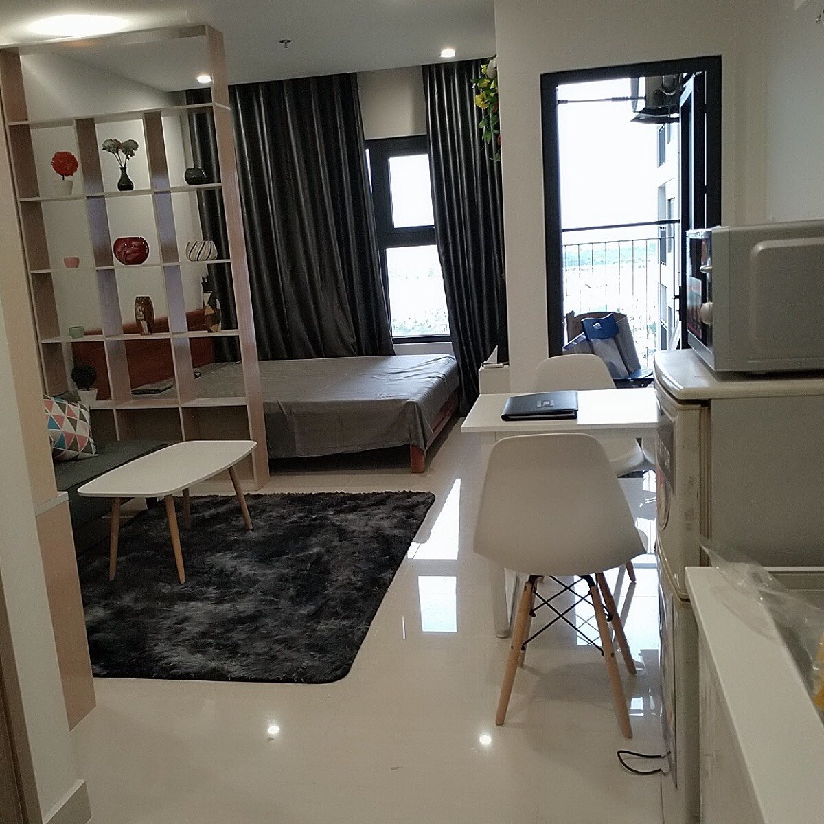 Bán nhanh căn hộ Studio diện tích 28m2 full đồ view biệt thự toà S1.02 Vinhomes Ocean Park