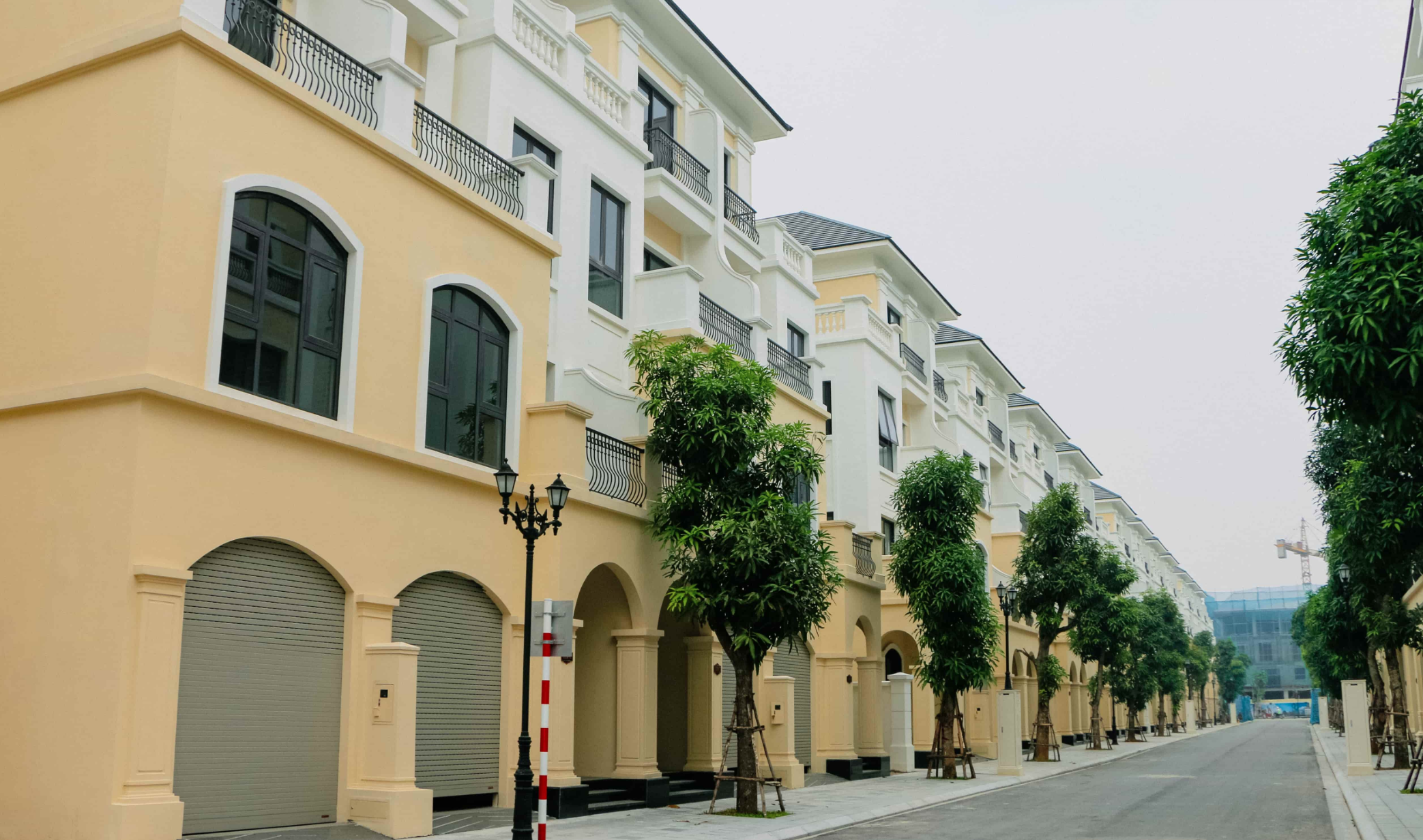 Bán shophouse San Hô 9 hướng Đông Nam, đối diện khối thương mại dịch vụ - 150m2 -Vinhomes Ocean Park 2