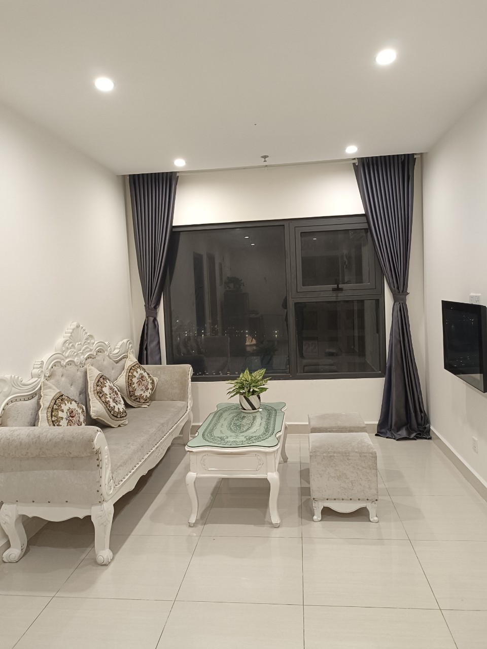 Chính chủ cho thuê căn hộ 1PN +1 toà S2.15 Vinhomes Ocean Park diện tích 44m2 full đồ vào ở ngay