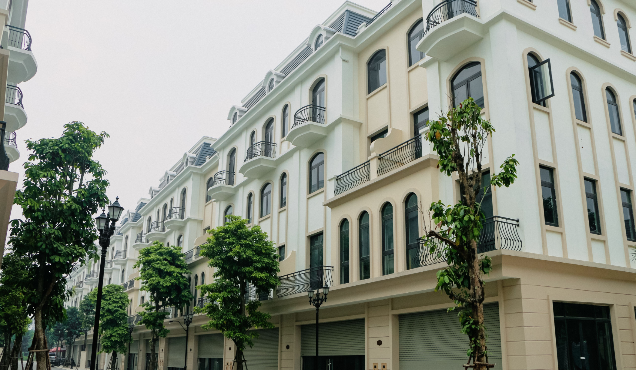 Cho thuê biệt thự đơn lập Kinh Đô 4, mặt tiền Đại Lộ San Hô Vinhomes Ocean Park 2 - DT: 200m2 x 3 tầng 1 tum