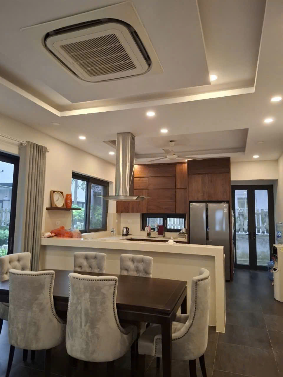 CHO THUÊ BIỆT THỰ PARK RIVER ECOPARK – GIÁ RẺ NHẤT THỊ TRƯỜNG – FULL ĐỒ – SÂN VƯỜN ĐẸP