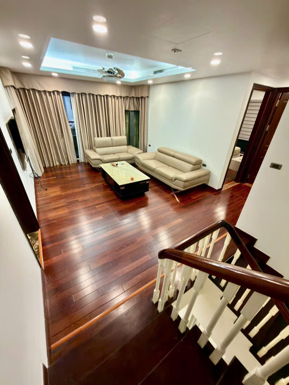 [CHO THUÊ] BIỆT THỰ SONG LẬP SÂN VƯỜN MIMOSA ECOPARK – 4PN FULL ĐỒ CAO CẤP