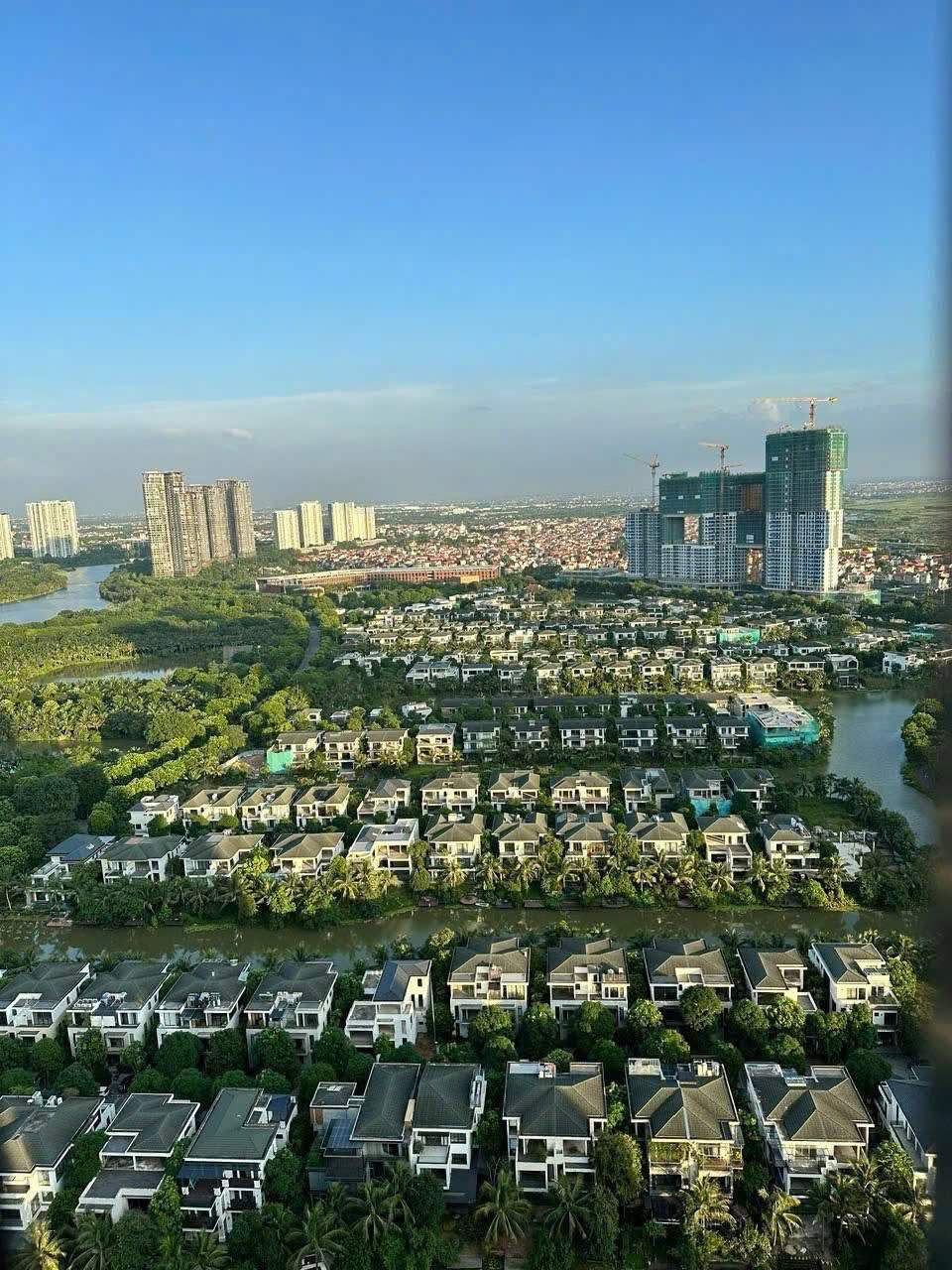 Cho Thuê Căn Hộ 3 Phòng Ngủ Tòa S2 Sky Oasis Ecopark, Full Nội Thất Cao Cấp.