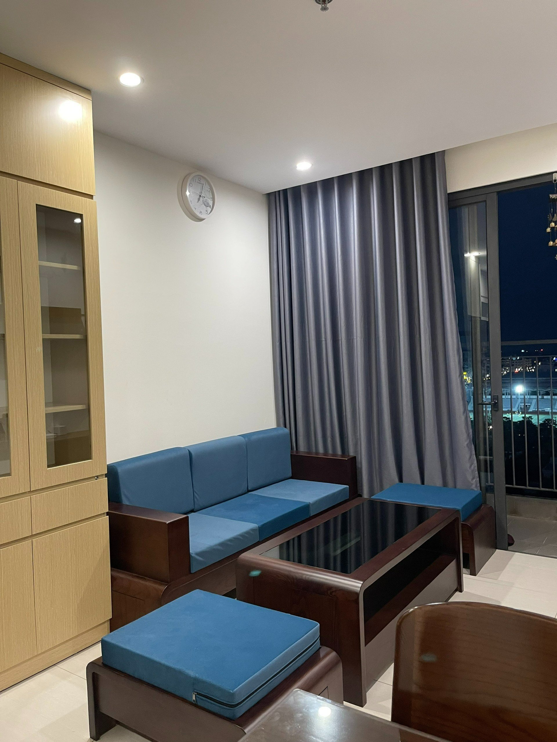 Cho thuê căn hộ góc 3 phòng ngủ toà S2.15 Vinhomes Ocean Park diện tích 75m2 full đồ tầng thấp view trường VinUni
