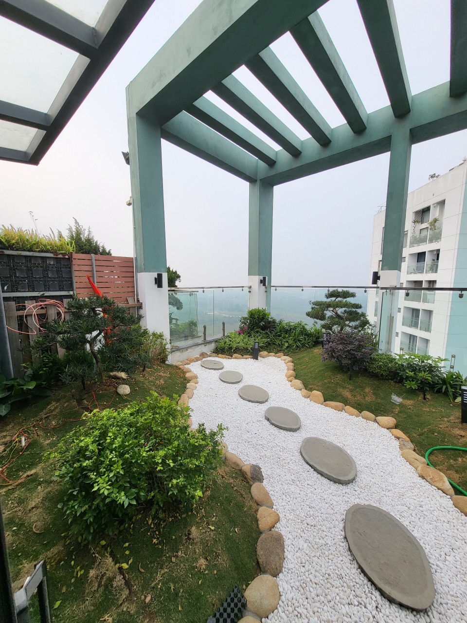 CHO THUÊ CĂN HỘ PENHOUSE 3 PHÒNG NGỦ,ĐỦ ĐỒ BÊN TÒA SKY 3 ECOPARK