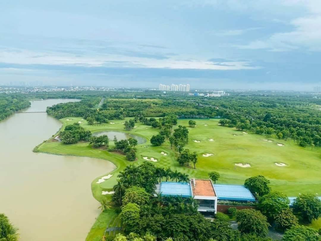 Cho thuê căn hộ tại Lake 1 , 3 phòng ngủ ,2wc, view sân golf