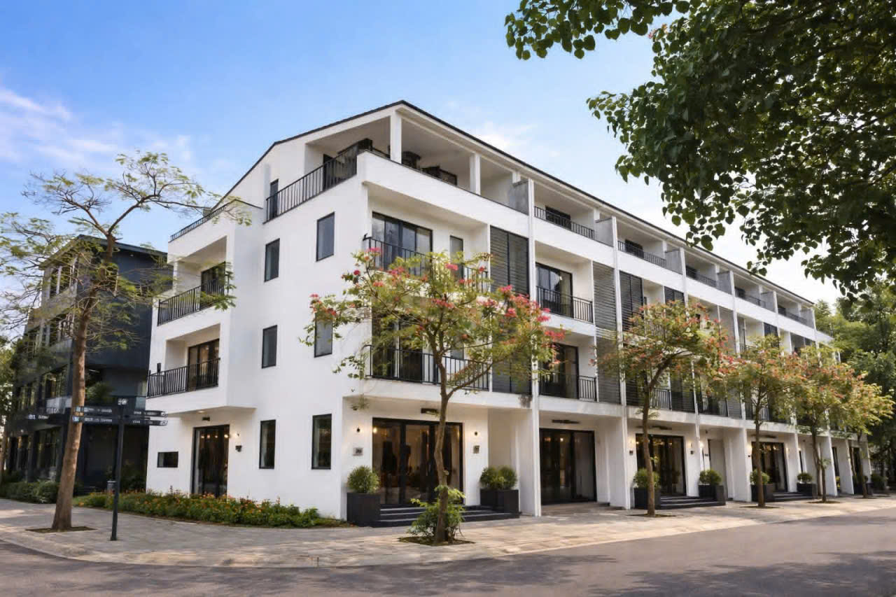 Nhà phố shophouse căn góc phố Spring Valley, KĐT Ecopark,DT 287.1m2, mặt tiền rộng, cho thuê giá ưu đãi