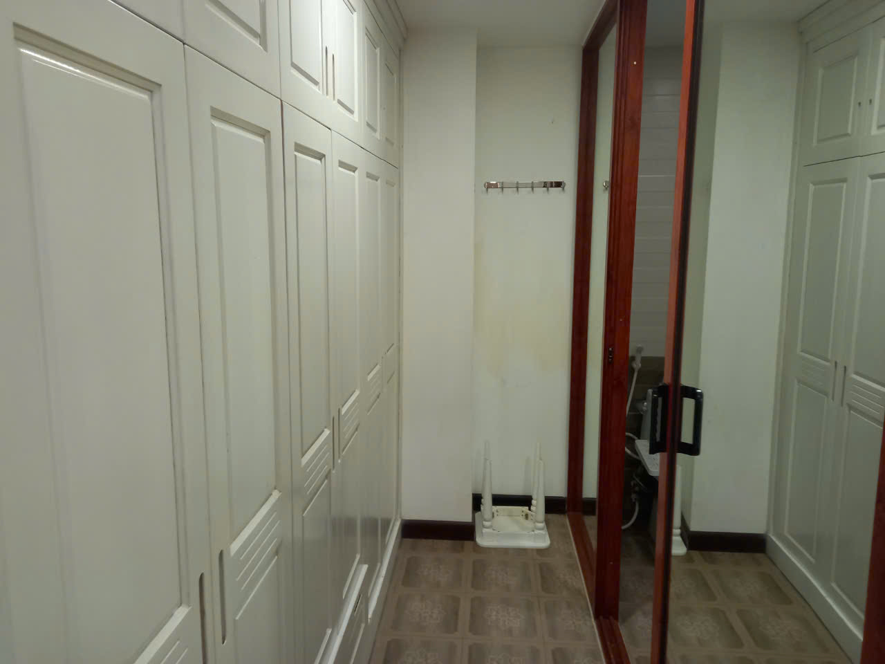 Reason price 5 bedrooms villa to rent in Mimosa 9
