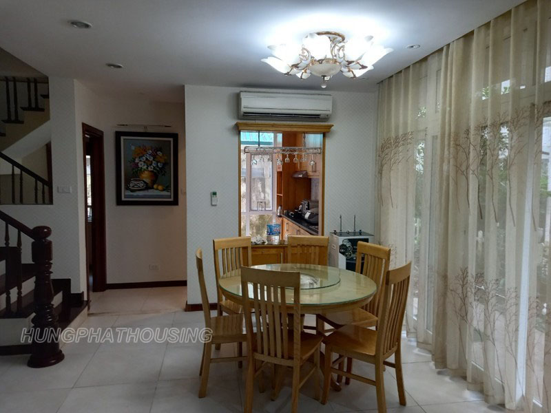 Reason price villa for rent with 3 bedrooms 7