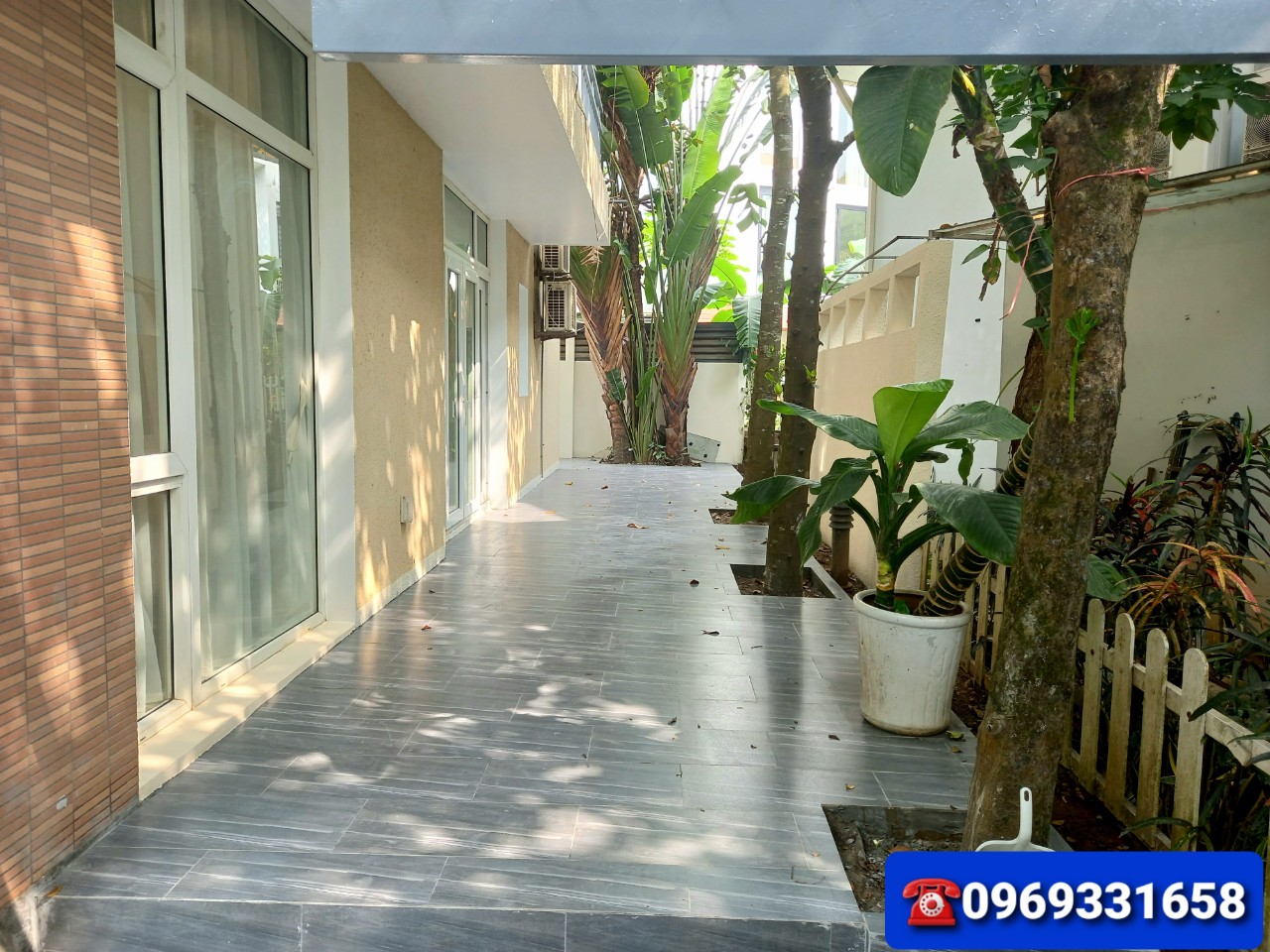Reason price Vuong tung villa for rent with 3 bedrooms 2
