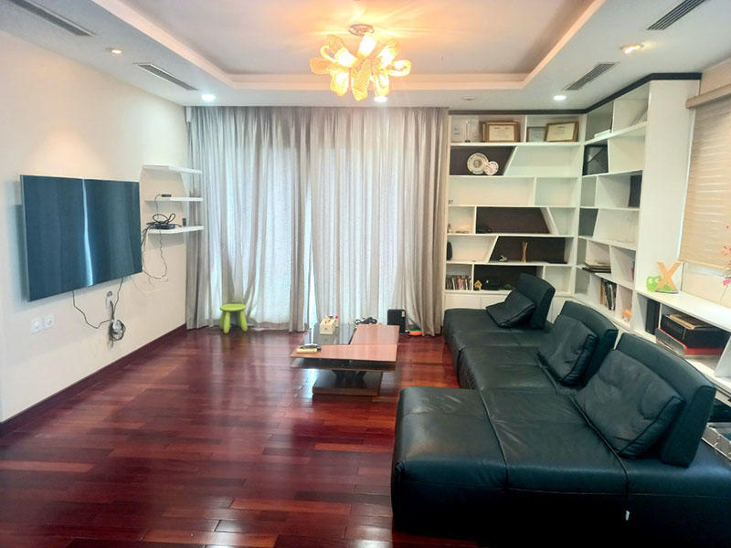 Single villa in Vuon Mai , 328sqm , 3 bedrooms 8